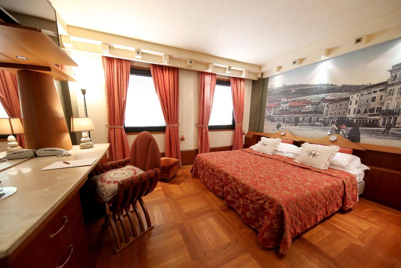 Hr Hotel Monfalcone Exterior photo